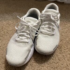 Women’s Nike Zoomx invincible Running Shoes